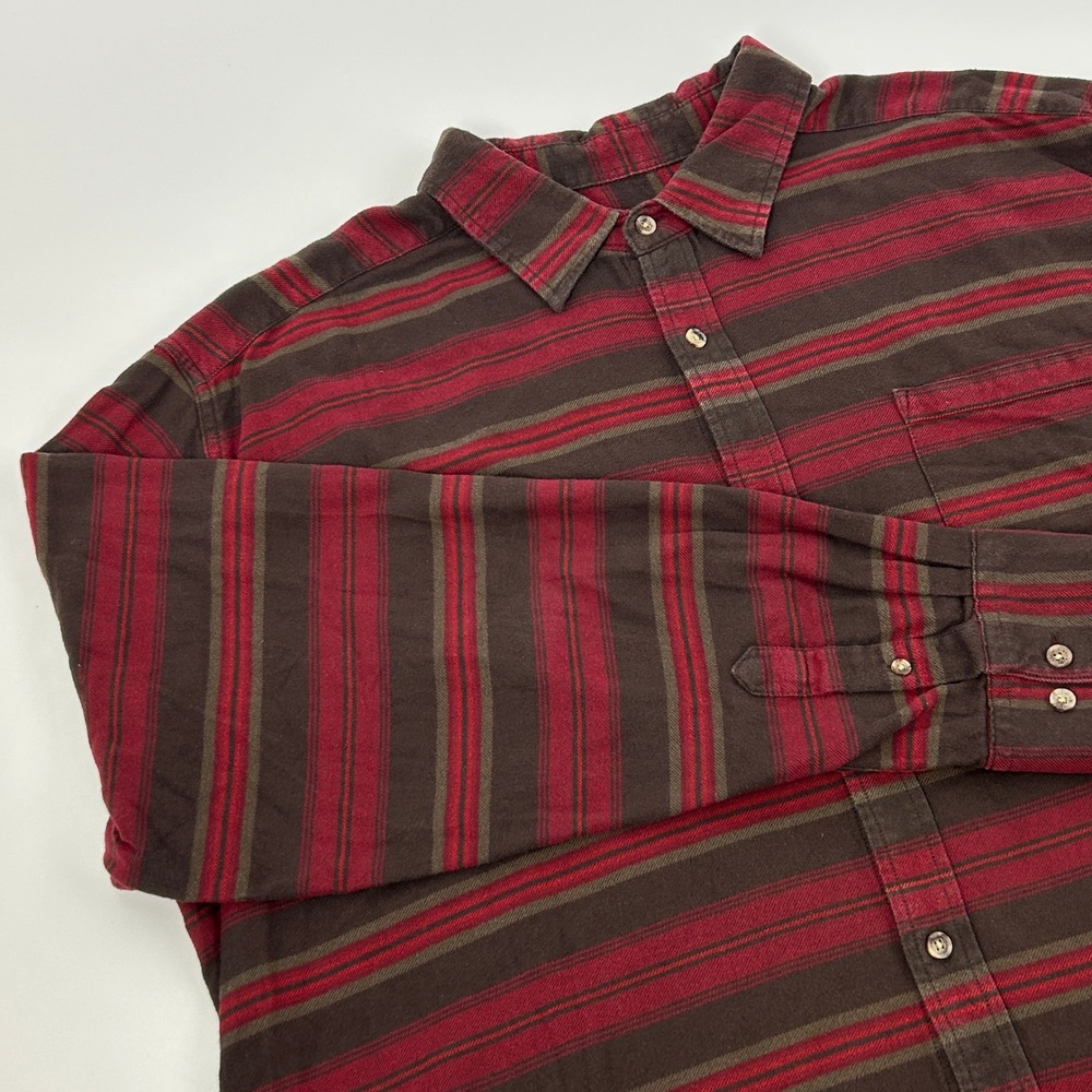 Mountain Khakis Flannel Shirt Men's XL Red Stripes Relaxed Fit Button Up Outdoor